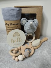 Baby's Rattles and Teethers Gift Set Newborn to 6 Months, Unisex, Baby shower 