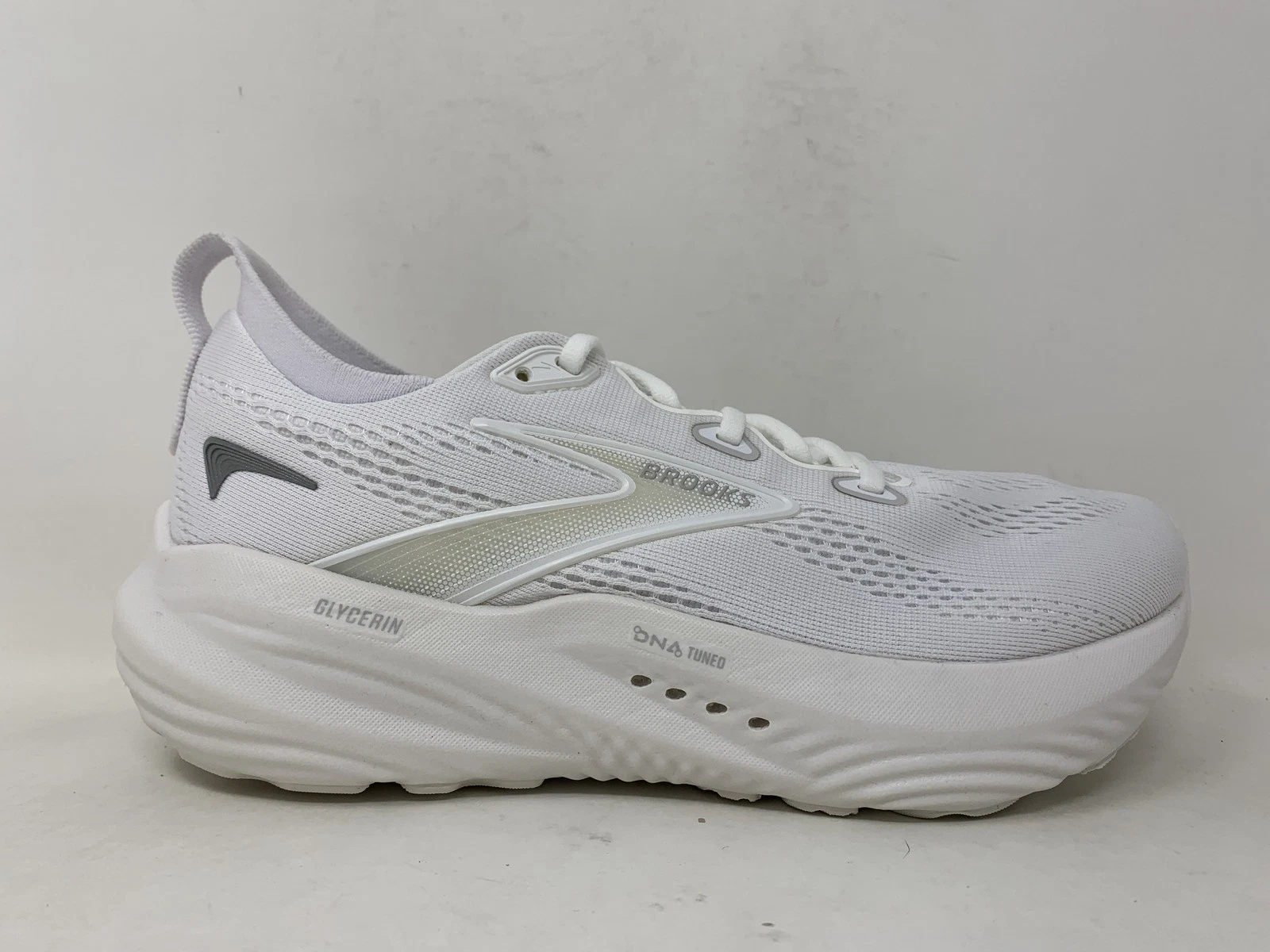 Women's Brooks Glycerin 22, White/White/Grey, 7.5 B Medium US