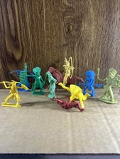 Vintage Lot 1B Plastic Toy Indians some Marx Figures Lot of 10
