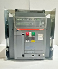 ABB SACE E3H 32 AIR CIRCUIT BREAKER 3200A 3POLE TRIP UNIT PR121/P 85kA AT 690V