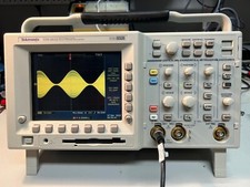Tektronix TDS3032 300MHz Oscilloscope Colour TFT Tested
