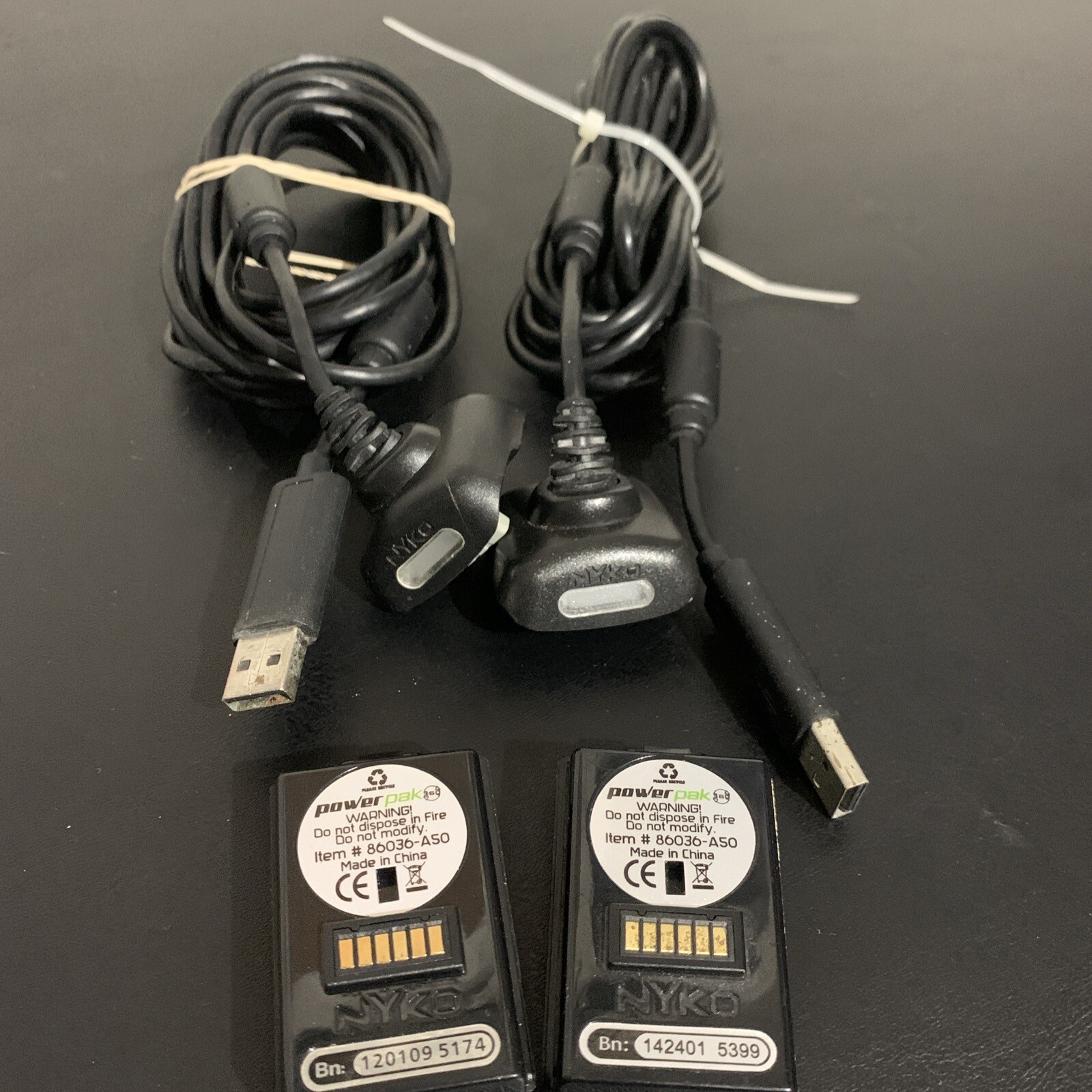 2 Nyko Play And Charge Cable & Battery Pack Lot Black For Xbox 360