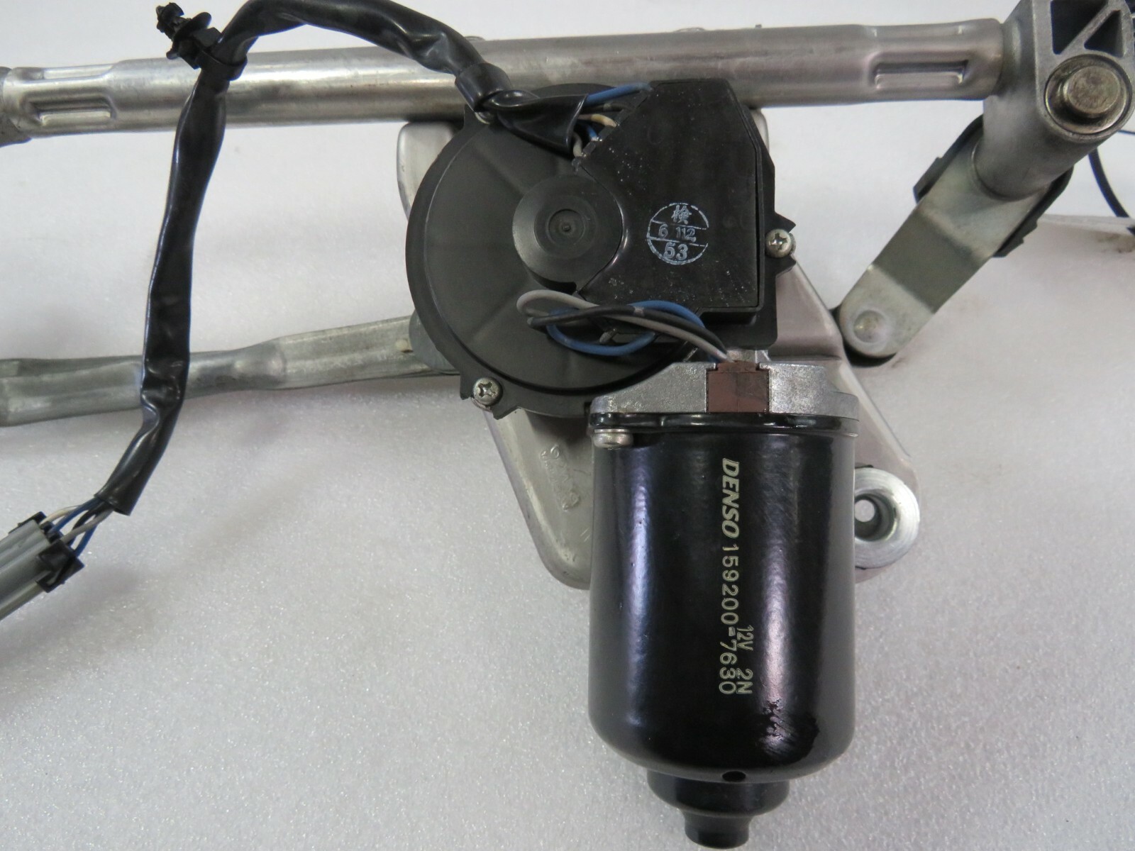 Ferrari California, Wiper Motor w/ Wiper Transmission, Used, P/N 69770800