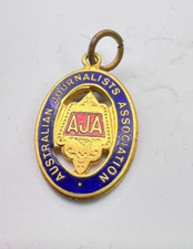 Vintage Australian Journalists Association Enamel Members pendant Badge 26x17mm