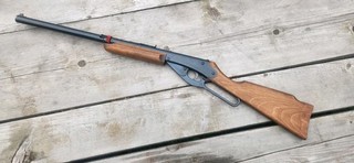 Vintage 1970's Daisy 400 Featherweight Pellet Gun Air Rifle