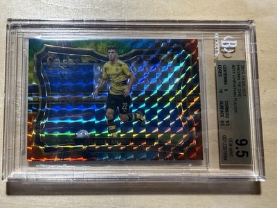 2017-18 SELECT CHRISTIAN PULISIC BORUSSIA DORTMUND TIE DYE 11/30 BGS 9.5 W/ 10