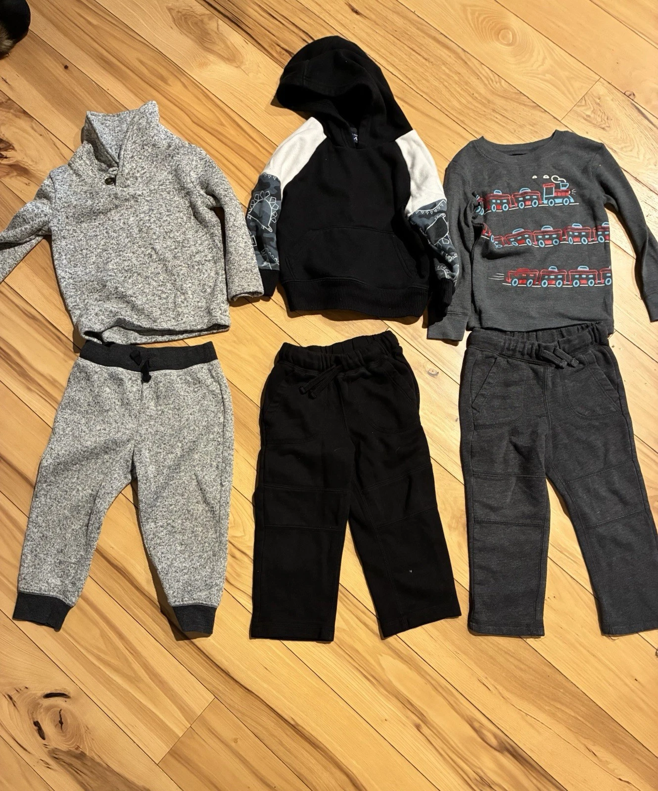 Boys Toddler 2t 6 Piece Clothing Lot. Jumping Beans And children’s Place. EUC