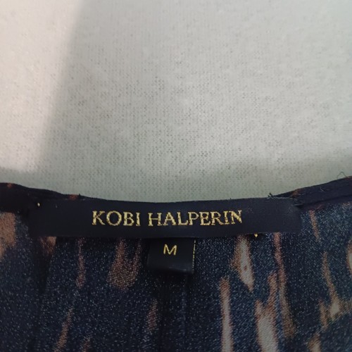 Blusa Kobe Halperin Seda Negra Marrón Estampado Animal Sofisticada Elegante Talla M - Imagen 2 de 10