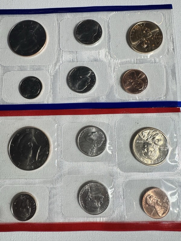 2004 US Mint Uncirculated Coin Set P & D 22 Coins Original Sealed OGP