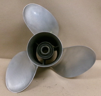 Used OEM Suzuki 14 1/4 X 18 Watergrip Stainless Outboard Propeller