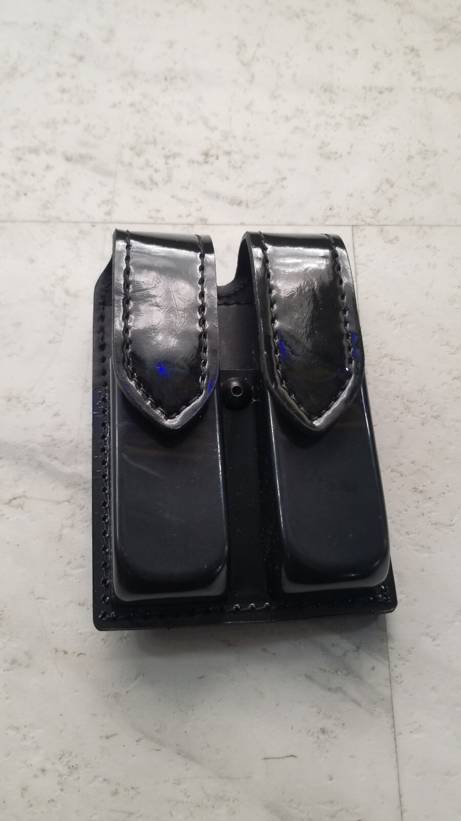 Safariland 77  Hidden Button Double Magazine Pouch High Gloss Glock 20/21-image