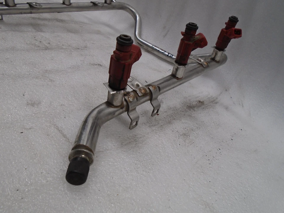 Mercedes C320 2001-2005 riel de combustible con inyectores A1120700895 OEM DK704194 Foto 2 de 4