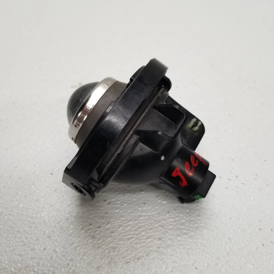 Faro antiniebla delantero izquierdo Dodge Challenger 2013-2023 OEM 68140324AA Foto 4 de 4