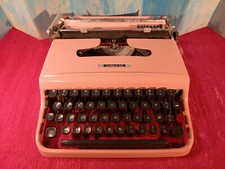 Macchina da scrivere OLIVETTI LETTERA 22 rosa + manuale 