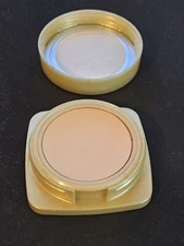 ONE BY KOSE WATER-LUXE GEL-CREAM FOUNDATION REFILL 30 LIGHT MEDIUM (DAMAGED)