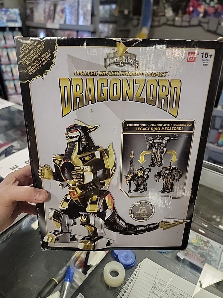 Mighty Morphin Power Rangers Legacy 黑金 Dragonzord ToysRus Ex 开箱 — 第 4/4 张图片