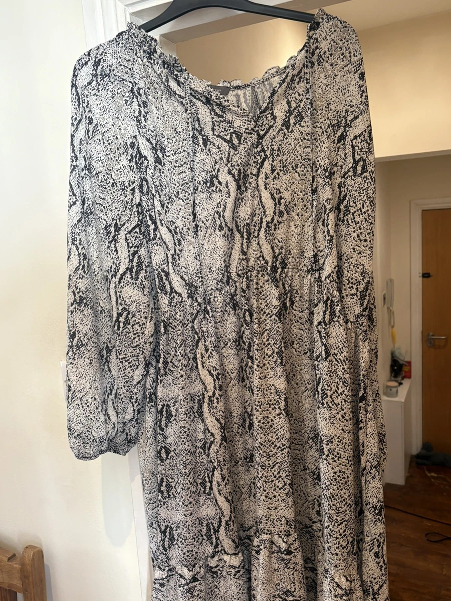 green snake print dress primark Women's Green The Primark Scene | Shirred Stripe Bandeau Midi Dress