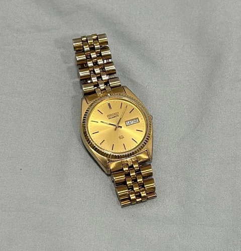 Vintage Seiko SQ 5Y23-8A69 Gold Tone Quartz Watch Day-Date Fluted Bezel Jubilee