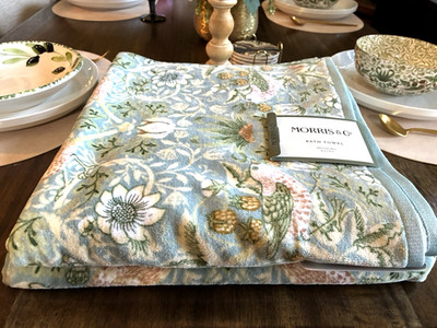 Morris & Co Strawberry Thief Bird-Bath Towel-Set of 2-Brand New