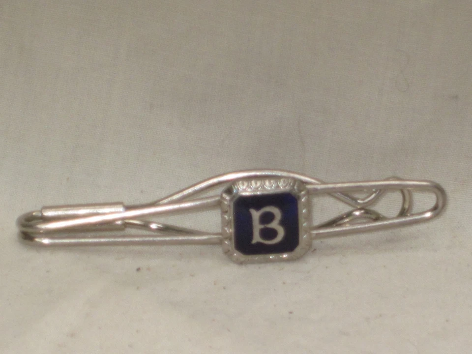 Clip de broche de barra de corbata vintage metal azul esmalte detallado letra B Foto 3 de 4