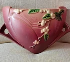 VINTAGE ROSEVILLE POTTERY SNOWBERRY WALL POCKET #1WP-8