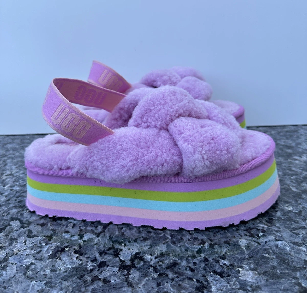 Scivolo in shearling con nodo da discoteca UGG fiori selvatici taglia USA 9