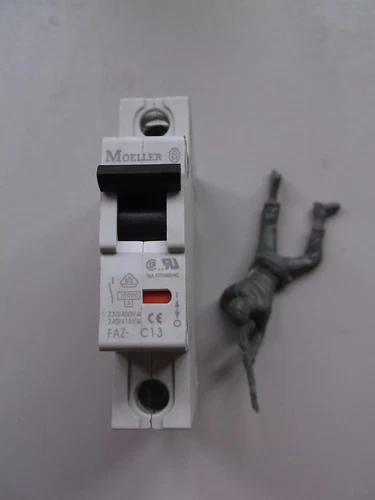 Moeller FAZ-C13 5A Circuit Breaker *FREE SHIPPING*