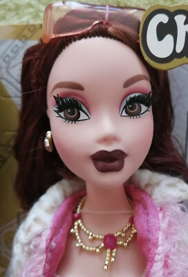BARBIE MY SCENE Chelsea en tenue de ville violette et verte EUR 28,00 - FR