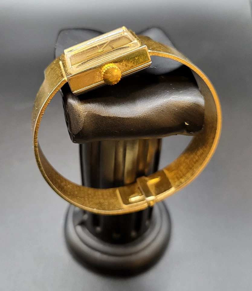 Vintage Gold Tone Supreme Ladies 17 JWL Manual Analog Exquisite Watch w Bracelet - Image 4 of 4