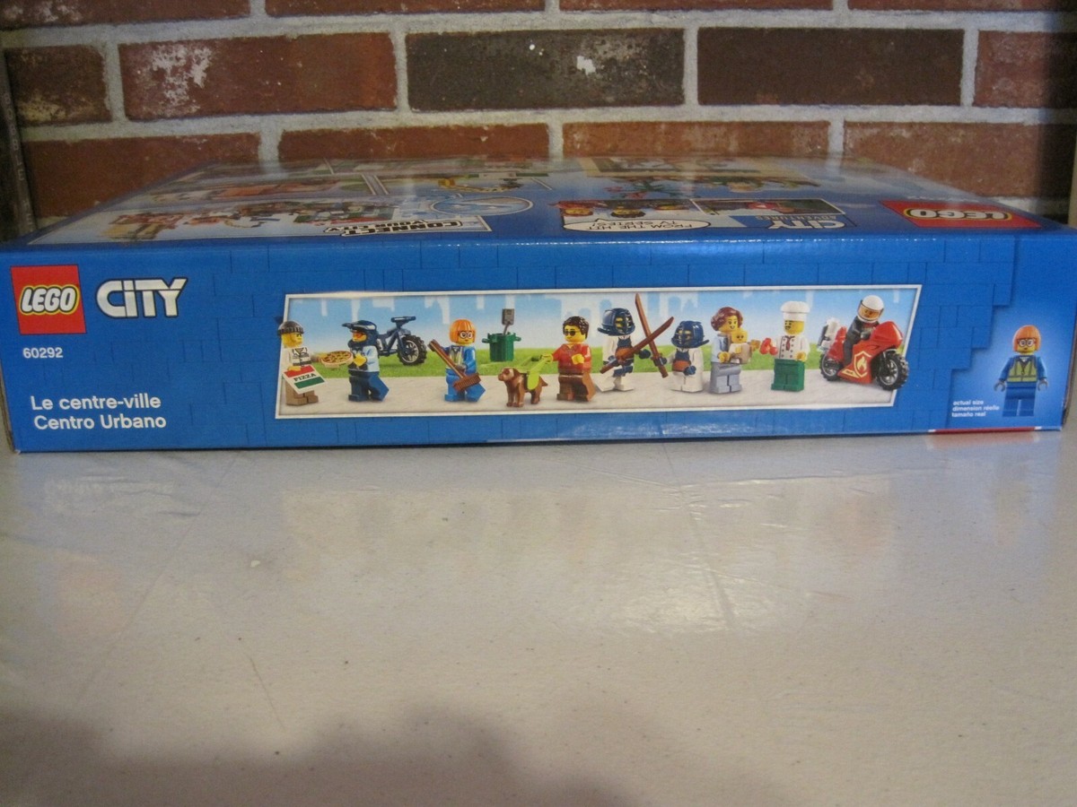 2021 LEGO CITY 60292 TOWN CENTER (790 PIECES) ROAD PLATES INCLUDED