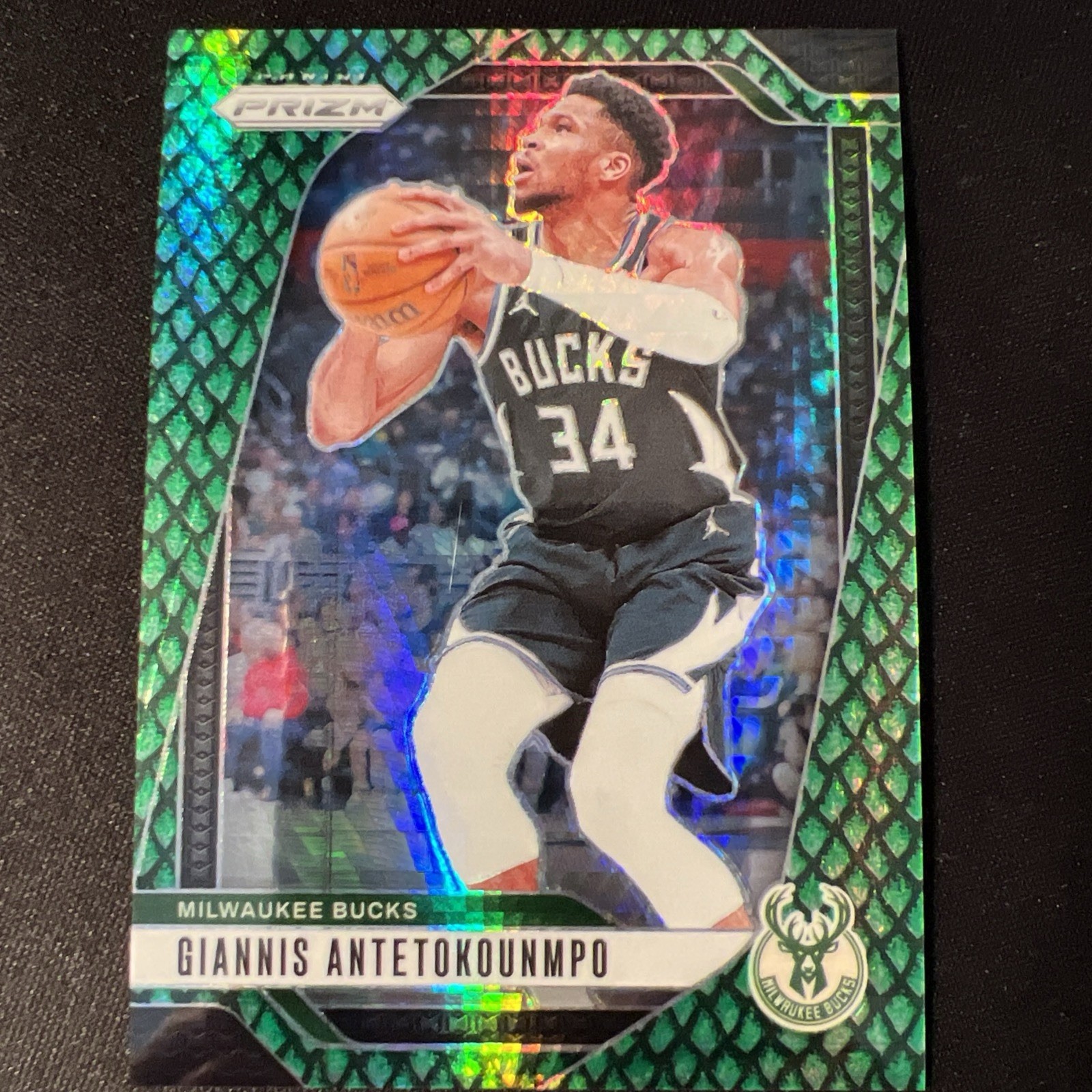 2024-25 Prizm China Exclusive - Giannis Antetokounmpo #85 Jade Dragon Scale /48