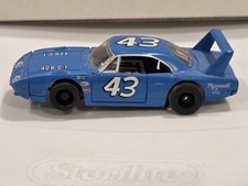 TYCO RICHARD PETTY HEMI PLYMOUTH SUPERBIRD BLACK WHEELS VERY NICE CONDITION