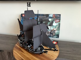 LEGO Pirates of the Caribbean: The Black Pearl (4184)