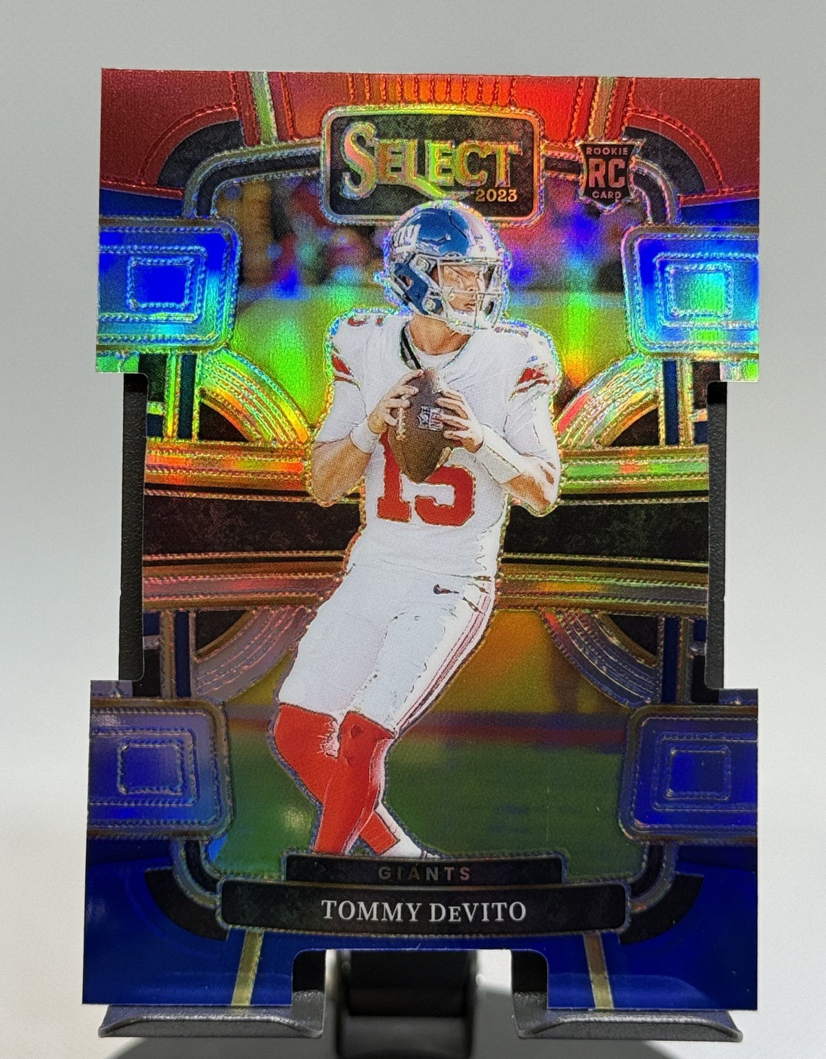Tommy DeVito 2023 Panini Select Concourse Red & Blue Die-cut #73 Giants