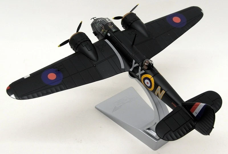 Corgi 1/72 Scale Diecast - AA38403 Bristol Blenheim MkIF K7159 RAF Summer 1941 - Image 3 of 4