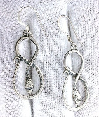 Paar einzigartige massive Sterling .925 Silber gegossene Schlangen Ohrringe SE8