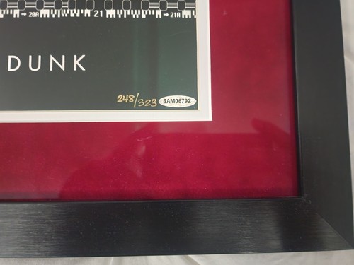Michael Jordan “The Art of The Dunk” Limited out of 323 Museum Framed Signed UDA - Picture 3 of 15