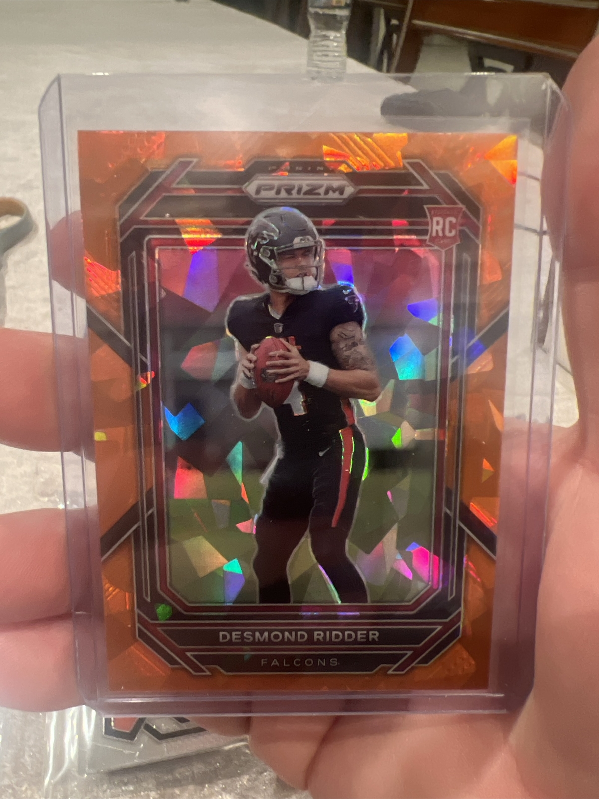 2022 NFL Prizm Desmond Ridder Atlanta Falcons Rookie Orange Cracked Ice RC #302