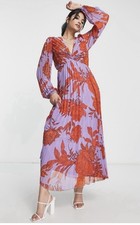 ASOS DESIGN pleated bodice plunge neck midi dress in floral print Size 0