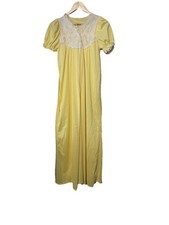 Vintage 1960s philmaid jr" 2pc Nightgown  Robe size 11