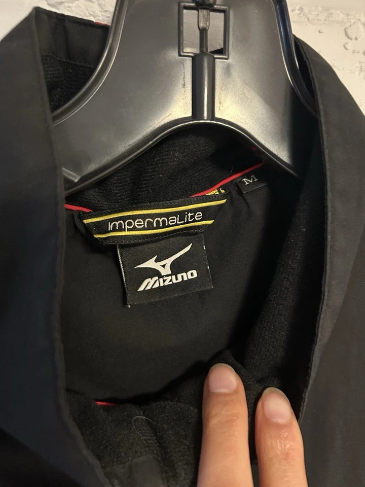 Chaqueta impermeable Mizuno ImpermeLite para hombre/negra cremallera completa/mediana Foto 3 de 4