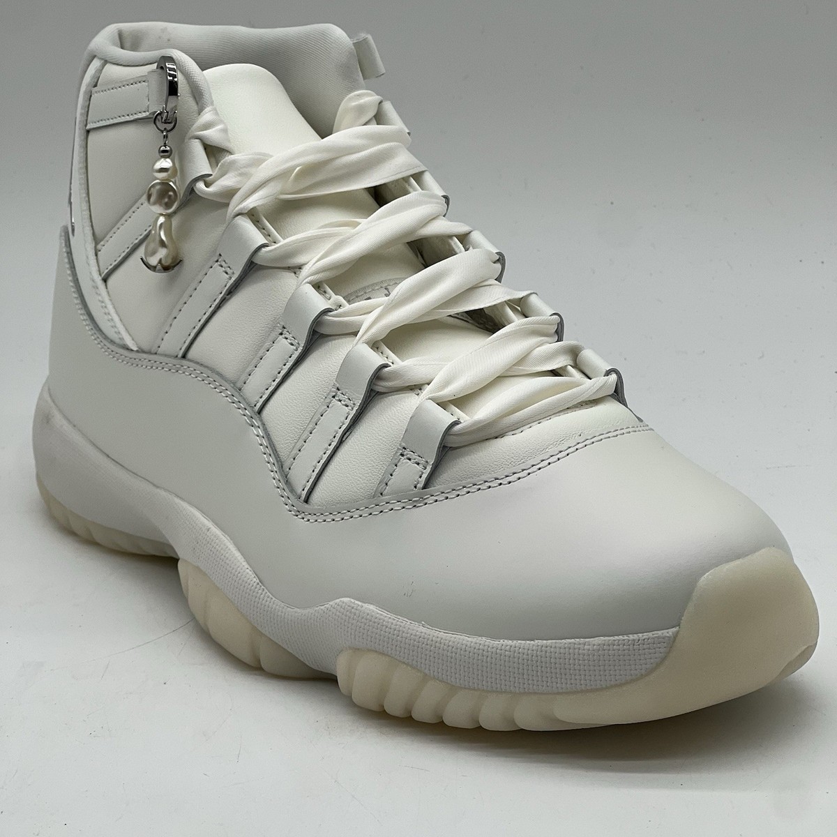 り 購入期限5/2 AM12:00 Size 12 - Air Jordan 11 Retro Pearl / Grand Finale W for sale