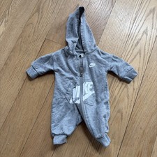 NIKE Size Newborn Baby Boy Girl Gray Hooded Zip Coverall Romper Clothes Outfit