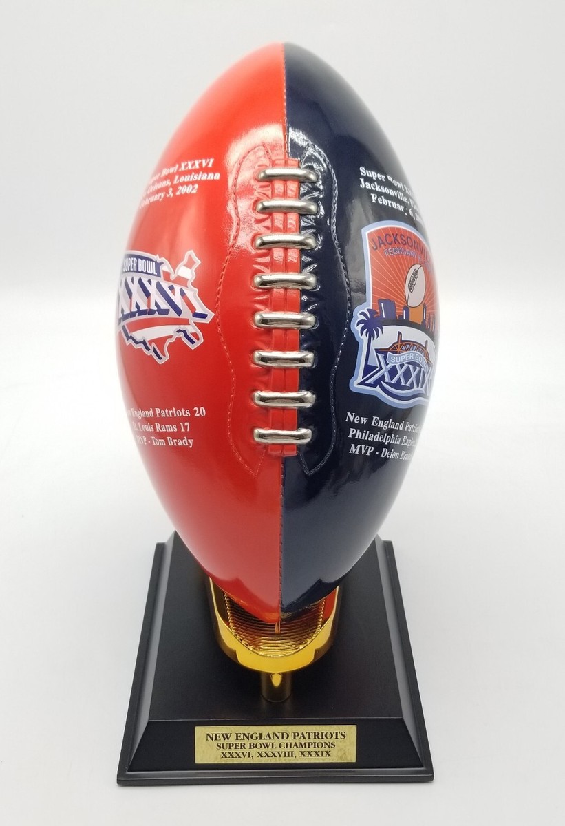 Danbury Mint NEW ENGLAND PATRIOTS 3 Time Super Bowl Champs