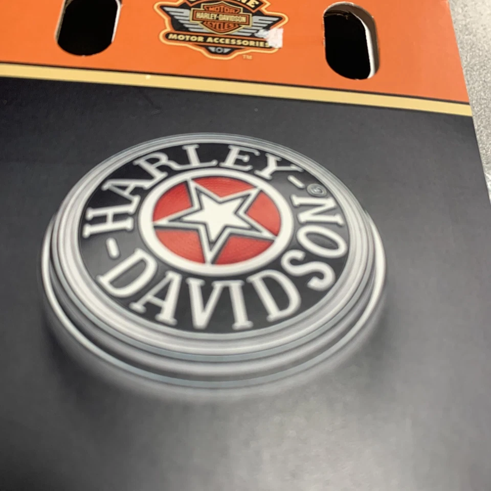 HARLEY DAVIDSON RED STAR FUEL GAS CAP MEDALLION  SOFTAIL FLSTS & SOME TOURING - Imagen 3 de 4