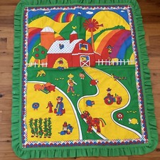 Vintage Baby Animal Farm Ruffeled Handmade Quilt -39x30  Excellent Condition
