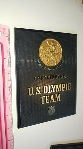 VINTAGE PLAQUE #1 CONTRIBUTOR US OLYMPIC TEAM PLASTIC PLAQUE BY K.C.S. CO. INC
