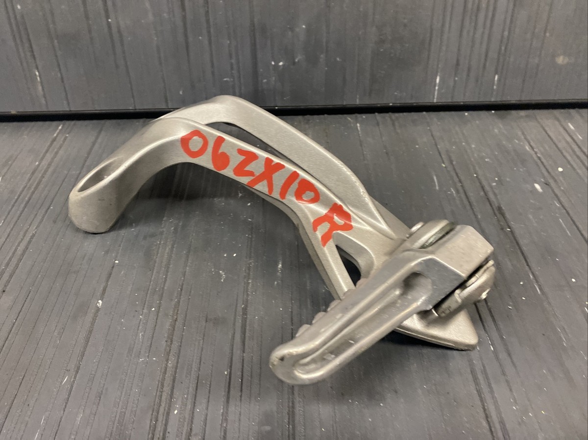 2006 Kawasaki Ninja ZX10R Right rear passenger foot peg and