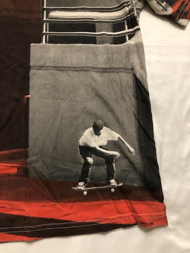 Vintage Volcom Stone Ryan Sheckler AOP Skate T-shirt Size Large Red - Picture 2 of 8