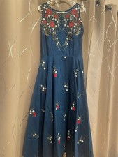 Sleeveless Beautiful Party Wear Gown